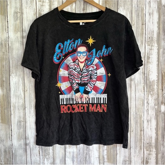 Elton John Rocket Man Black Tee - Picture 2 of 5